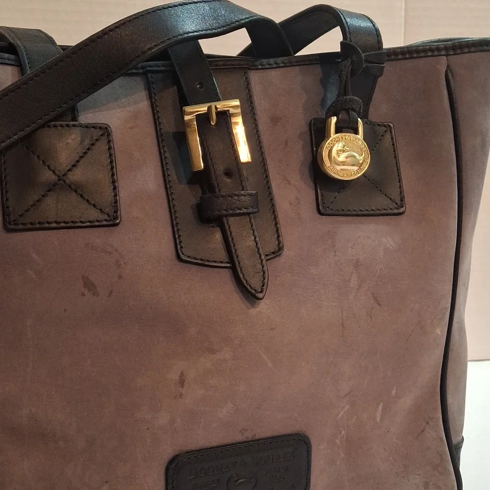 Dooney & Bourke tote - Picture 2 of 16